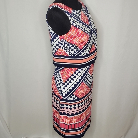 Vince Camuto Multicolor Geometric Print Sleeveless Tiered Shift Dress - Size 4 - Picture 4 of 10